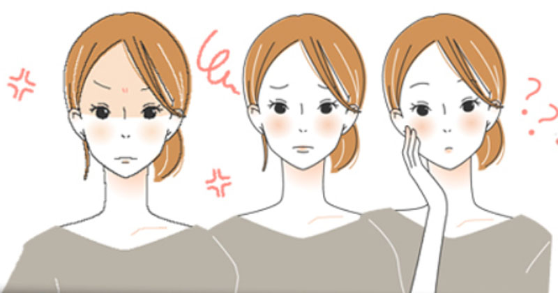肌で悩んでいる女性のイメージ画像